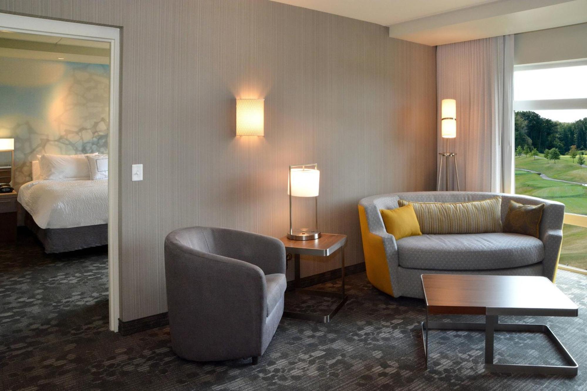 Courtyard By Marriott Youngstown Canfield Eksteriør billede